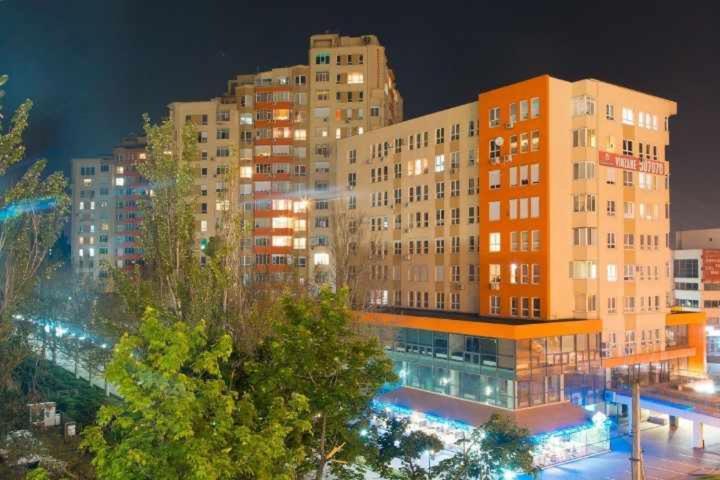 Красивая Квартира На Берегу Озера. Κισινάου Εξωτερικό φωτογραφία